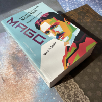 Nikola Tesla (1856-1943), el gran mago de la electricidad, tiene mucho que explicar en una biografía con material original y documentos no disponibles hasta ahora. “Mago. La vida y la época de Nikola Tesla” narra la biografía de este genio. Escrita por Marc J. Seifer, una autoridad reconocida por sus conocimientos sobre la vida de Tesla, nos transporta a un viaje y a una época inolvidables a lo largo de más de setecientas páginas. Extensamente documentado, este libro es un imprescindible para descubrir la vida de uno de los grandes genios de la historia de la humanidad, a quien le debemos más de lo que pensamos. ⚡️✨

#tesla #nikolatesla #magia #ciencia